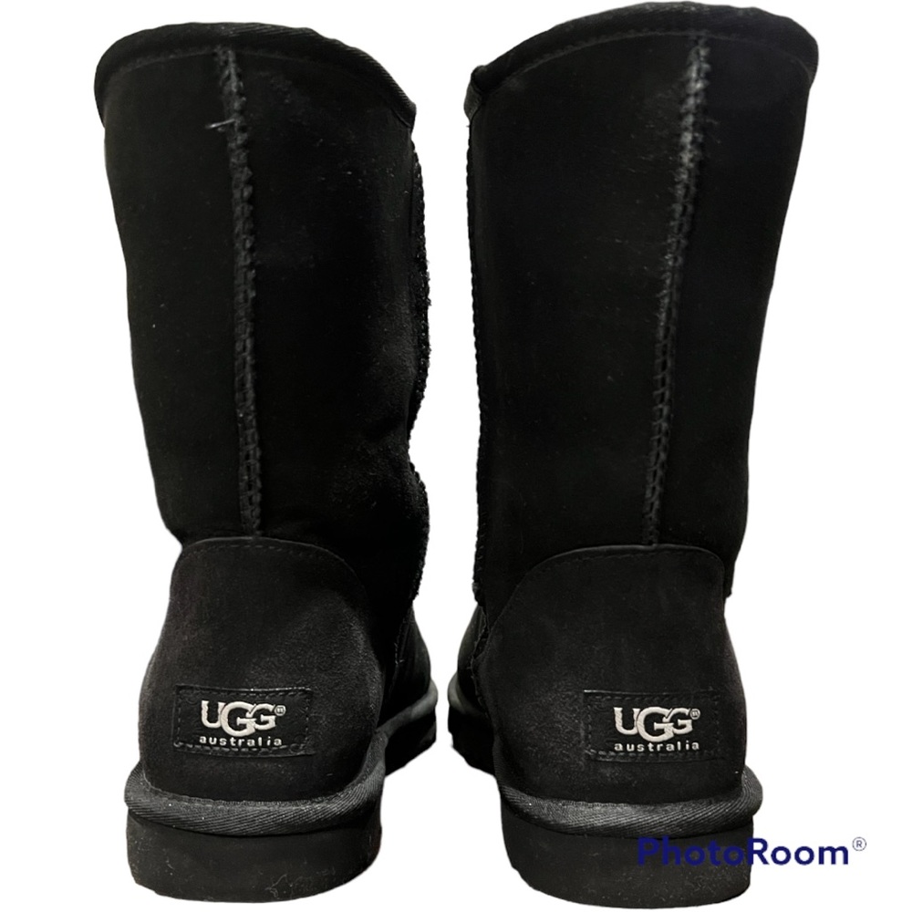 Genuine Shearling Authentic Ugg Classic Short Boo… - image 3